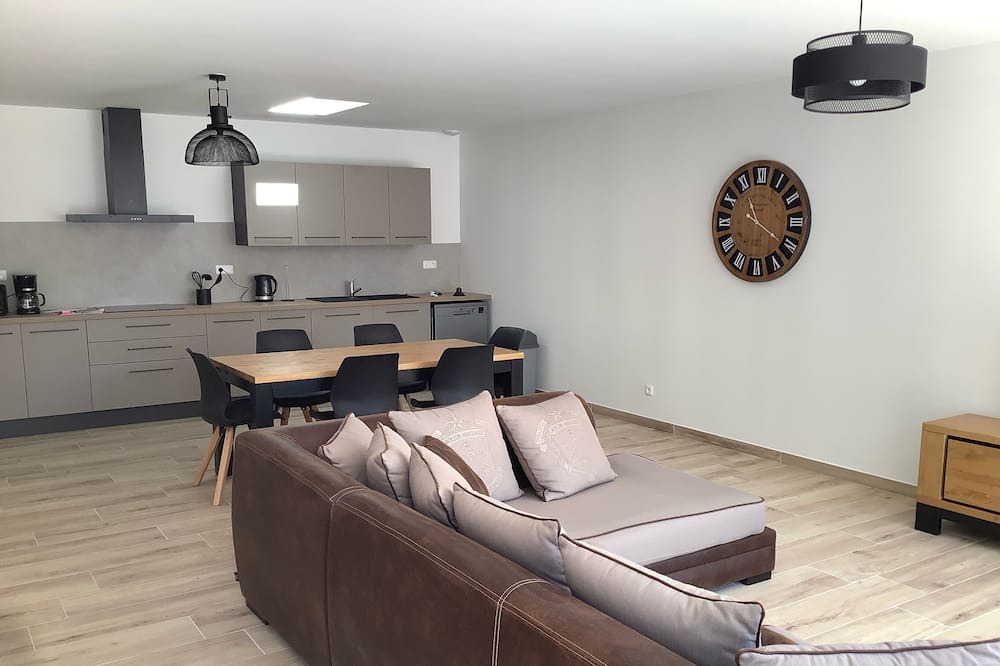 Photo of Livingroom in LHoumeau