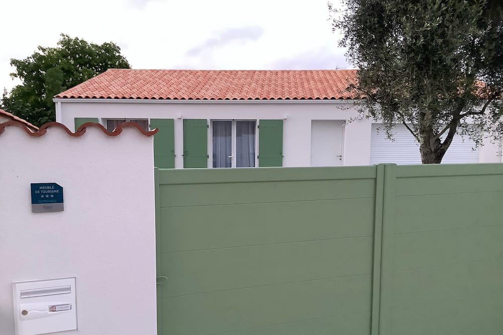 Photo of Outdoor in LHoumeau