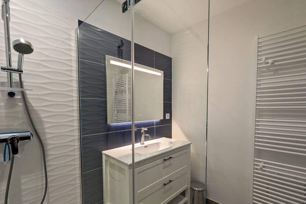 Photo of Bathroom in Ardentes