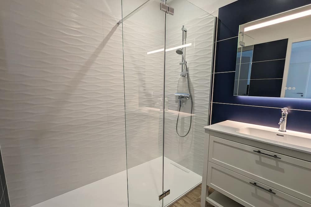 Photo of Bathroom in Ardentes