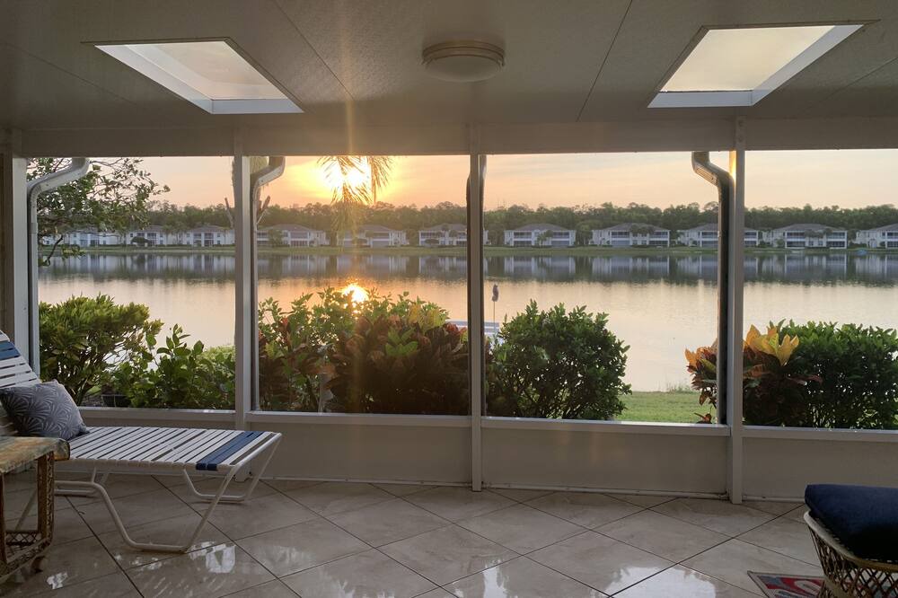 Photo of Outdoor in Crown Pointe
