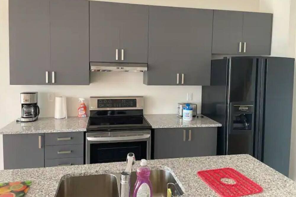 Photo of Kitchen in Oshawa