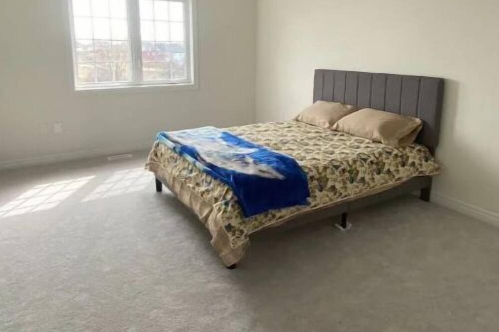 Photo of Bedroom in Oshawa