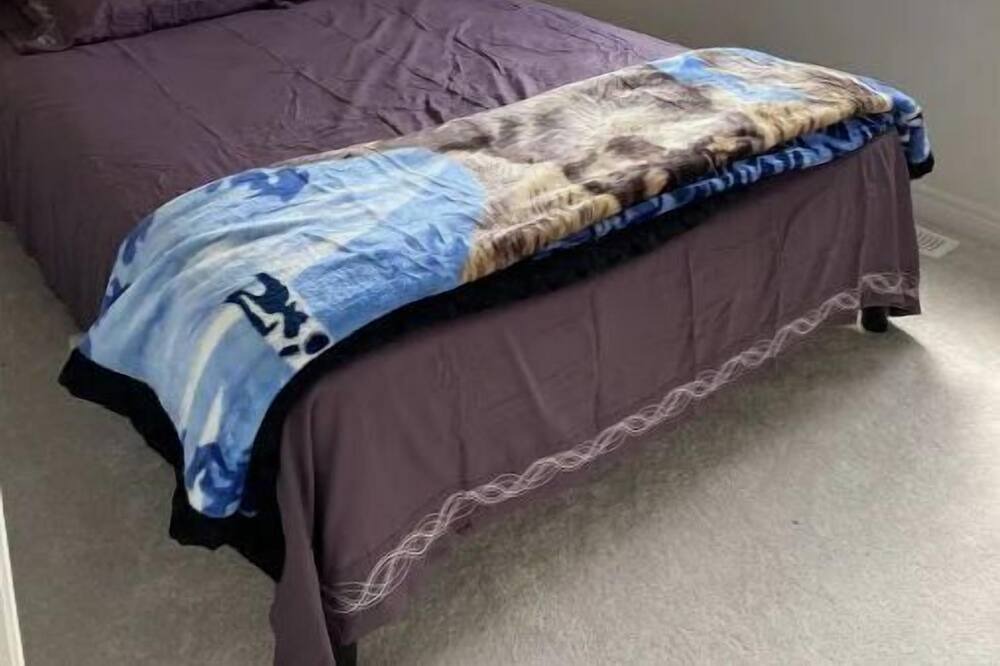 Photo of Bedroom in Oshawa