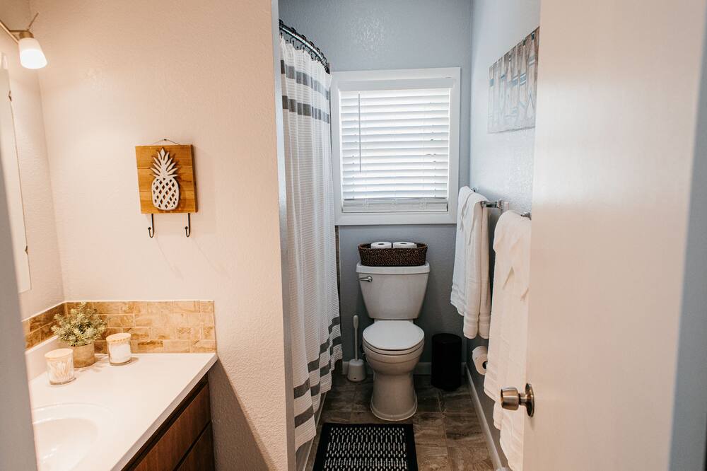 Photo of Bathroom in Whitetail