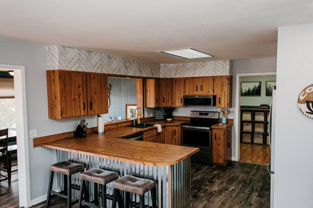 Photo of Kitchen in Whitetail