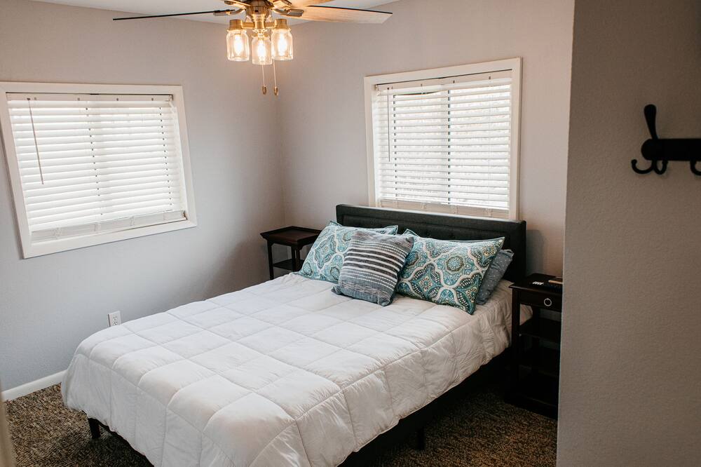 Photo of Bedroom in Whitetail