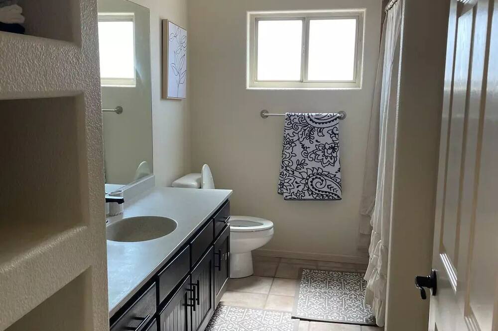 Photo of Bathroom in Las Cruces