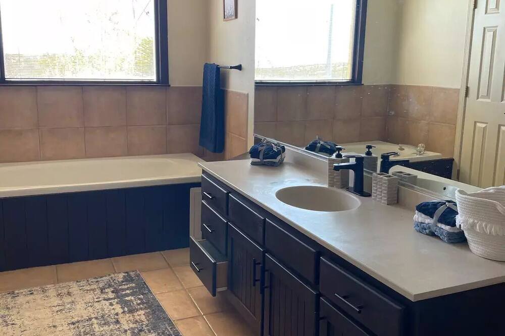 Photo of Bathroom in Las Cruces