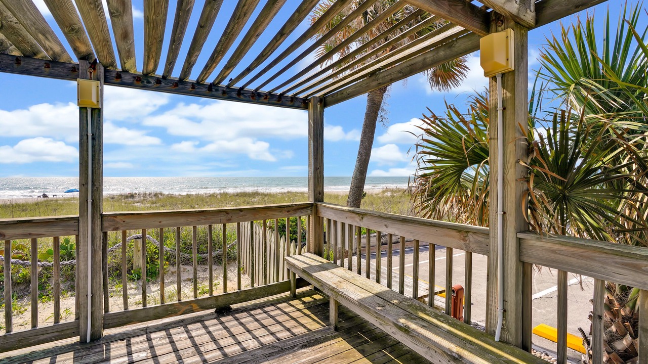 Photo of Patio Balcony in Kure Beach