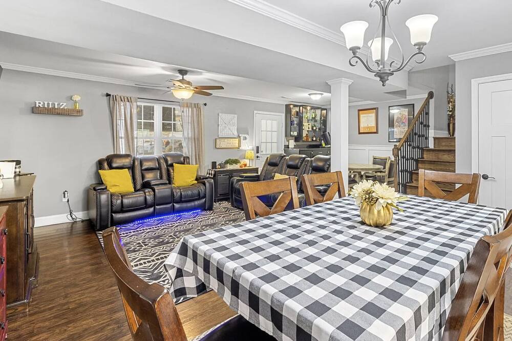 Photo of Others in Graysville