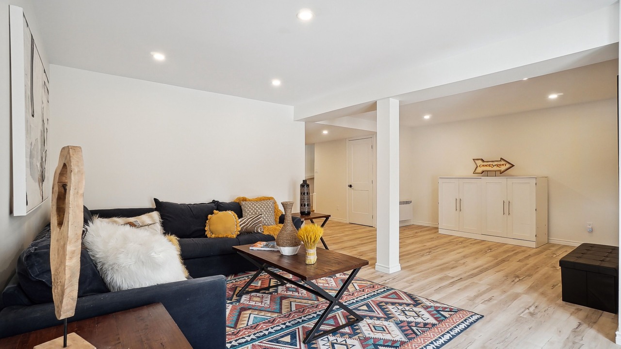 Photo of Livingroom in Saint-Emile-de-Suffolk