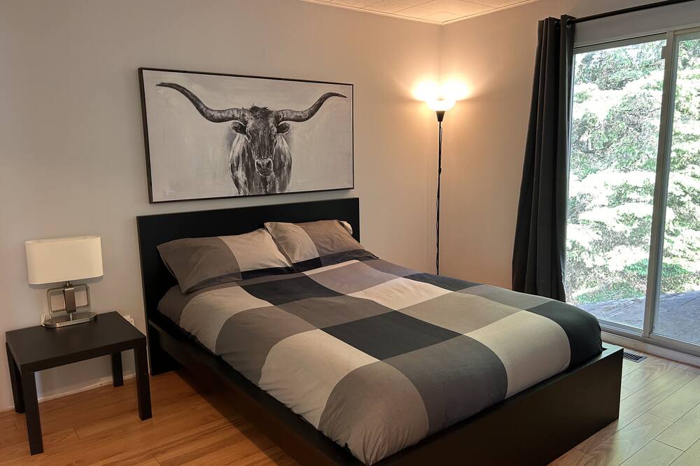 Photo of Bedroom in Kazabazua