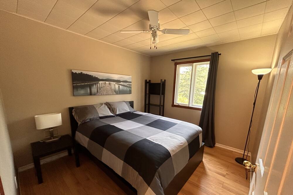 Photo of Bedroom in Kazabazua