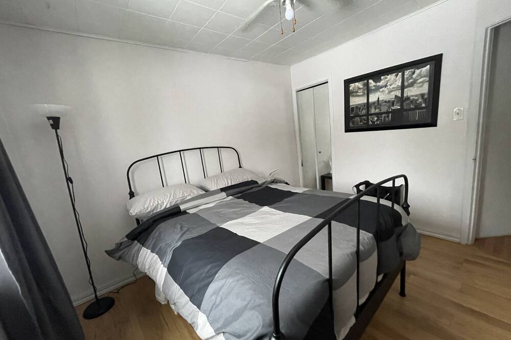 Photo of Bedroom in Kazabazua