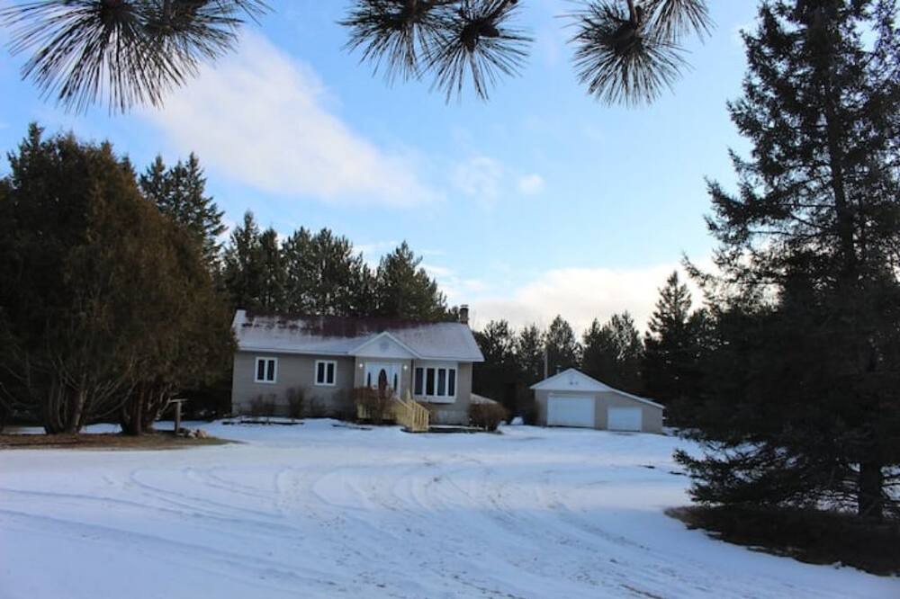 Photo of Outdoor in Kazabazua