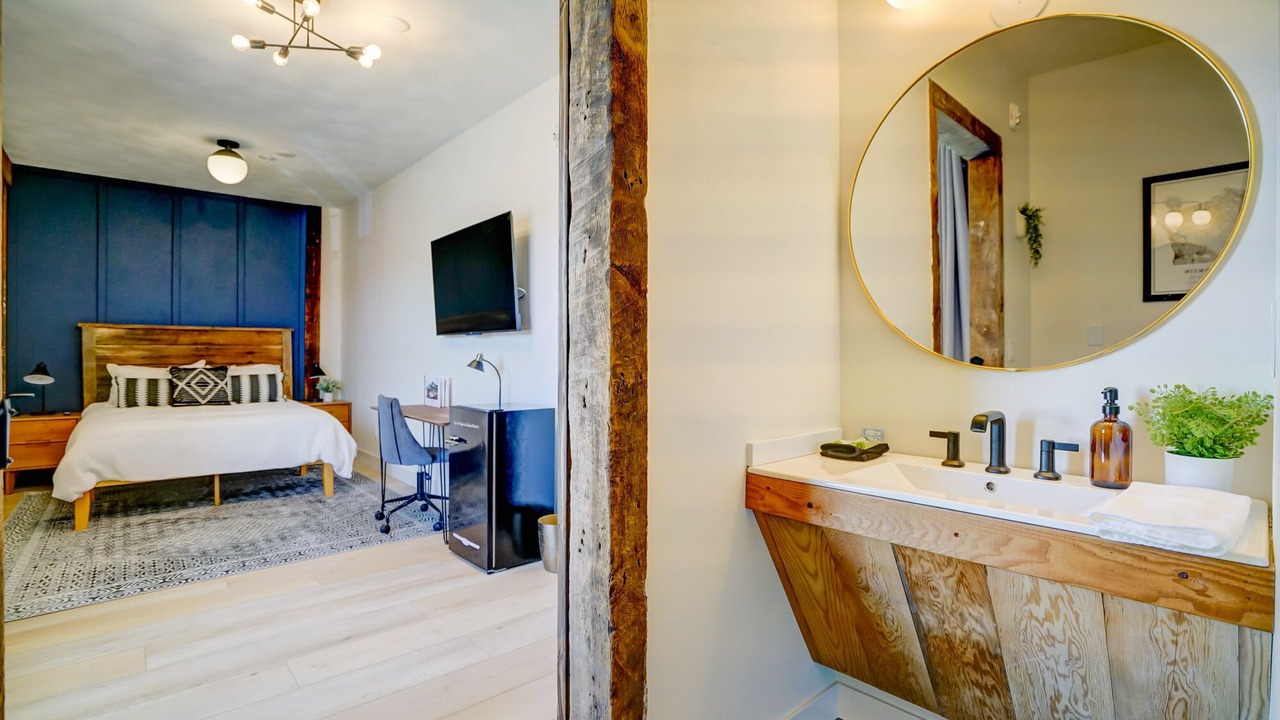 Photo of Bedroom in Waunakee