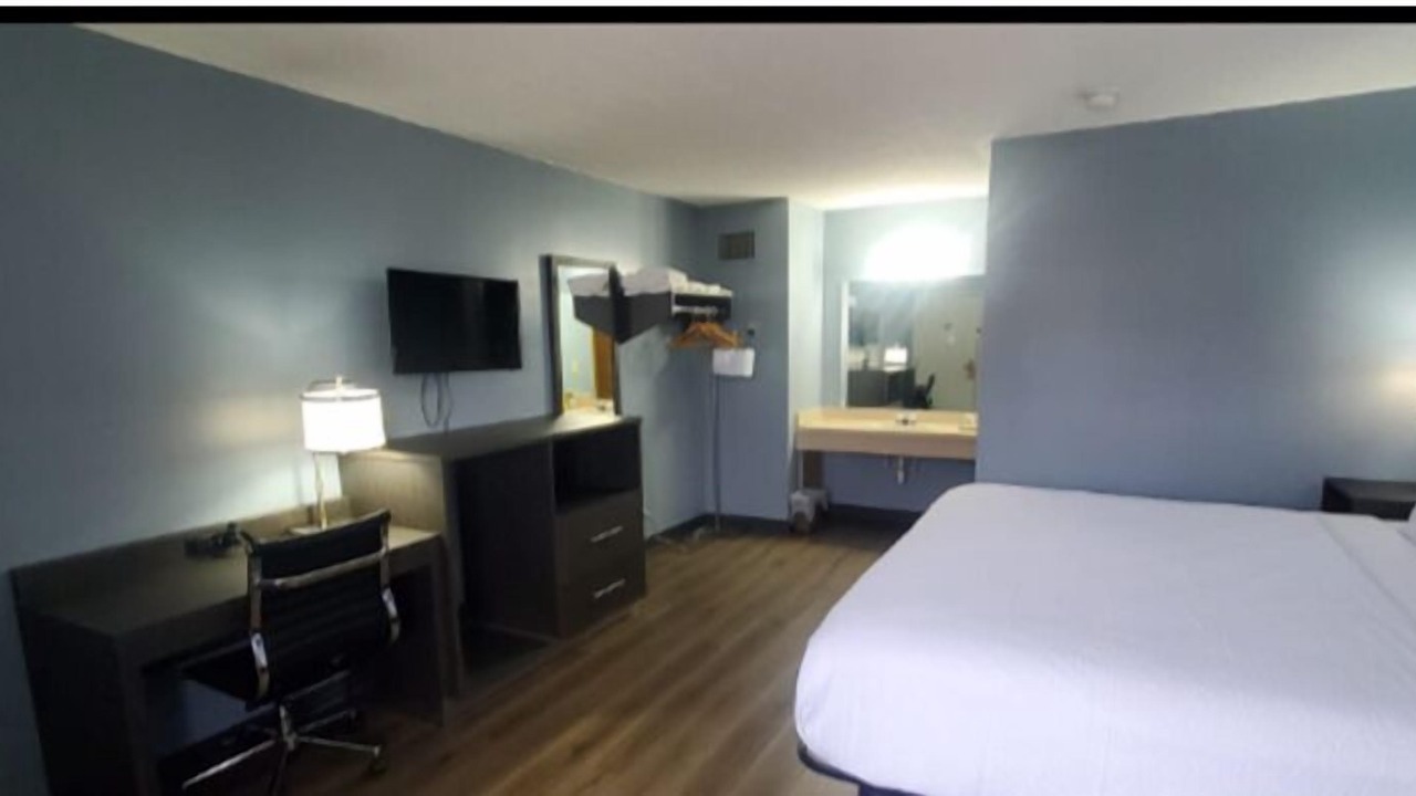 Photo of Bedroom in Perry