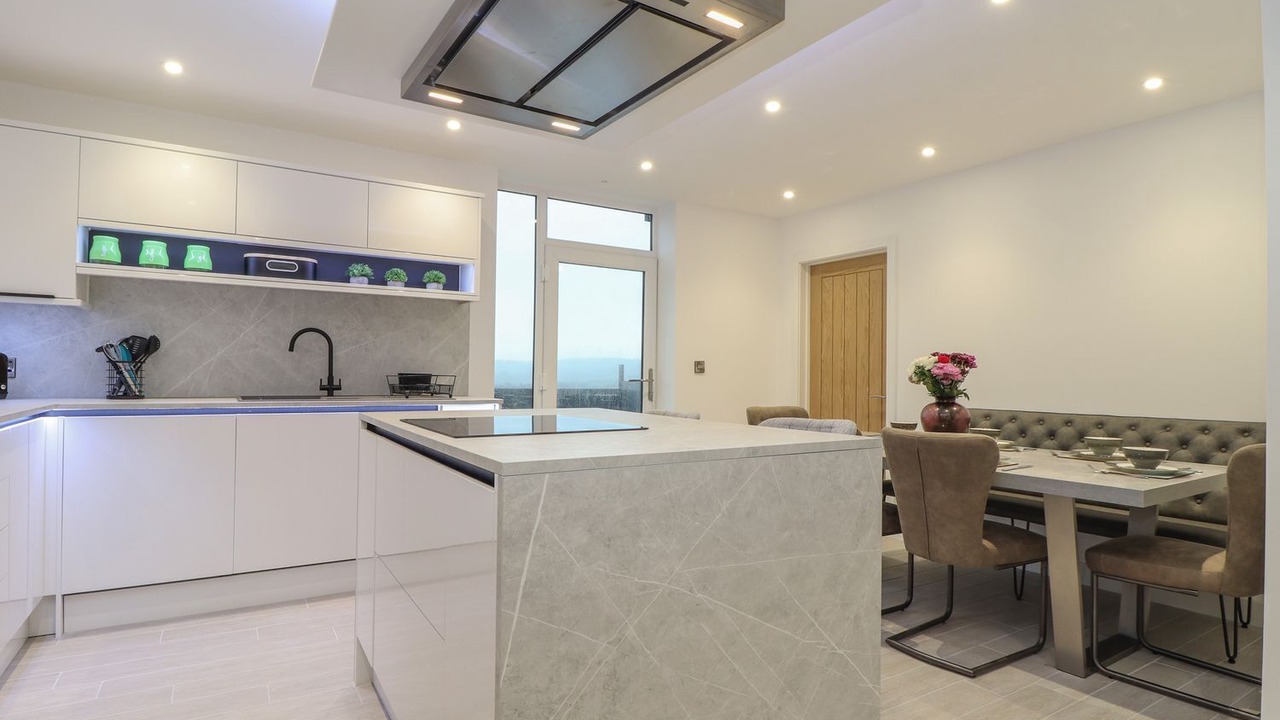 Photo of Others in Mullion