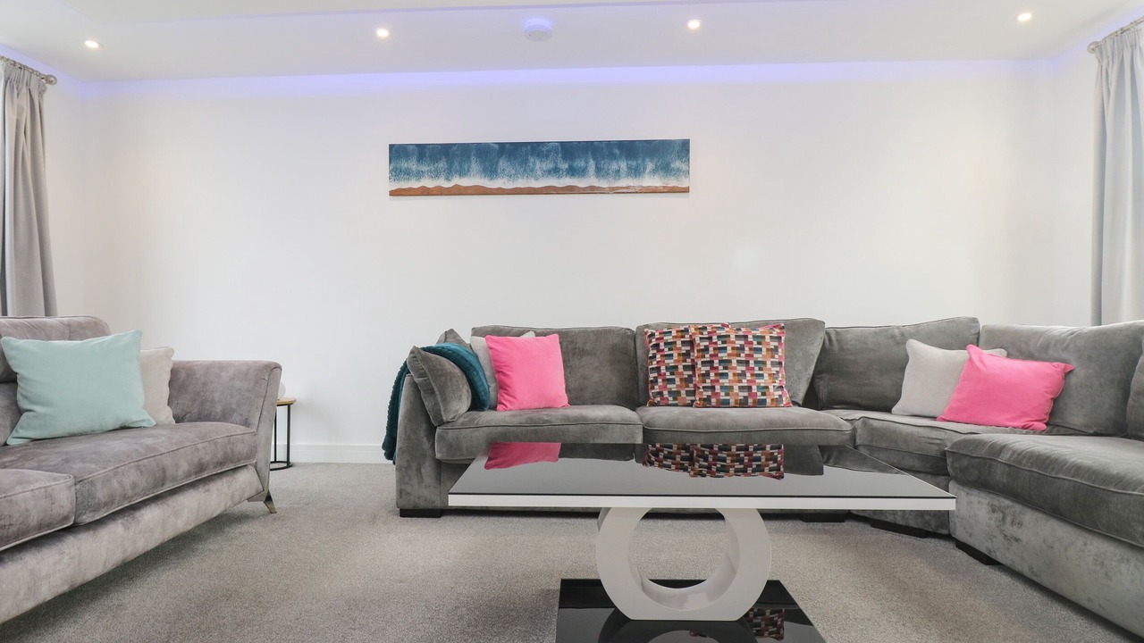 Photo of Others in Mullion