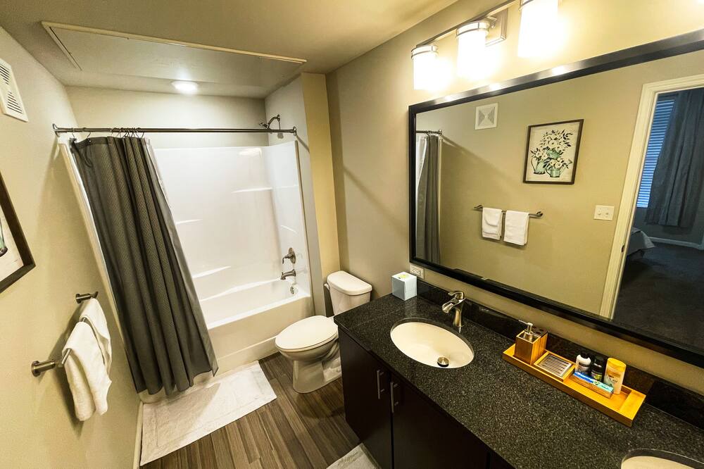 Photo of Bathroom in Town and Country