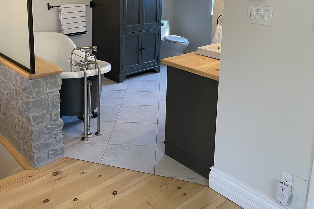 Photo of Bathroom in Gore