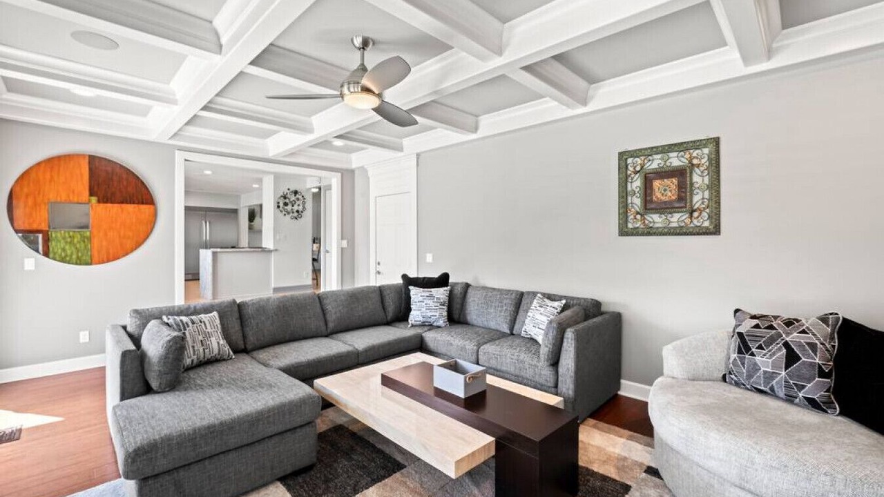 Photo of Livingroom in Lenexa