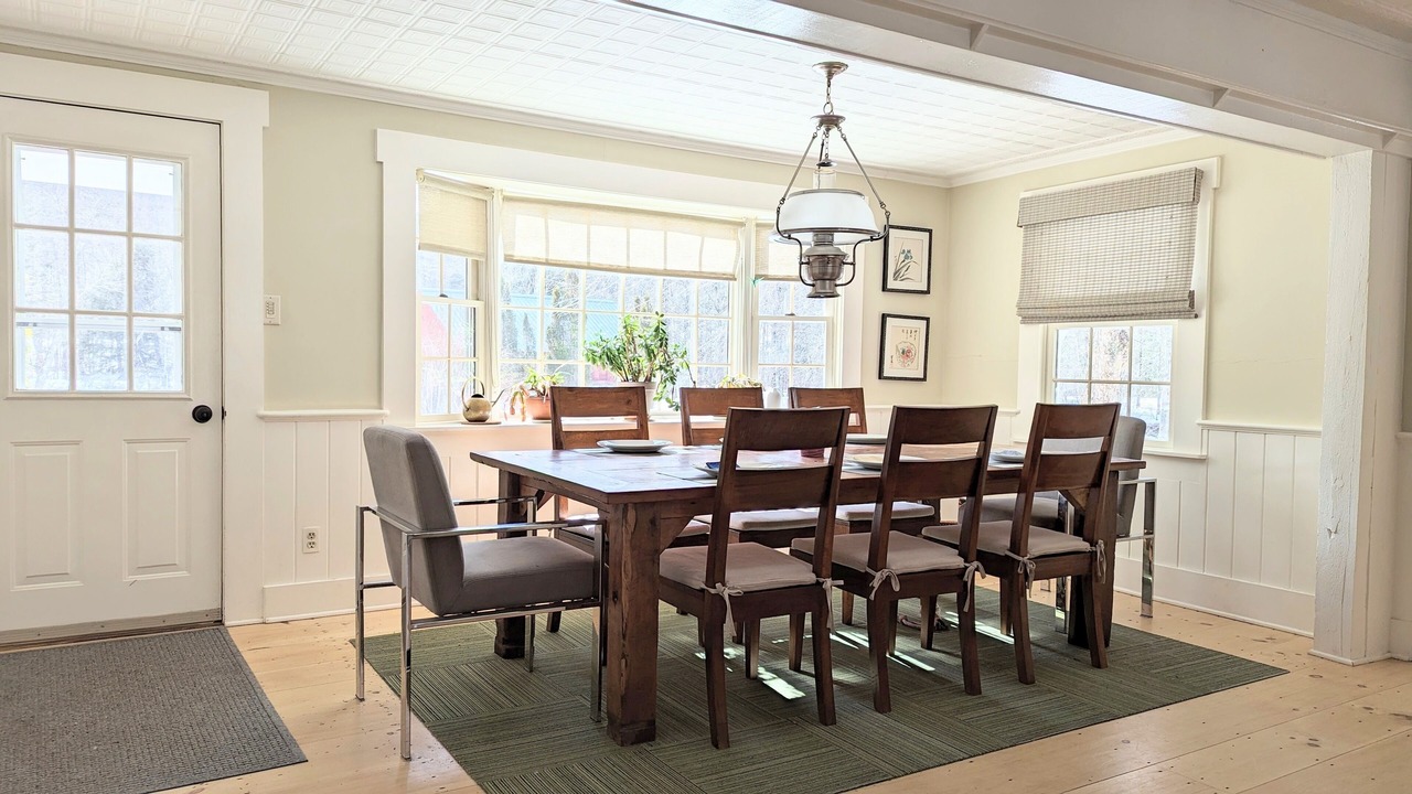 Photo of Others in Lincoln