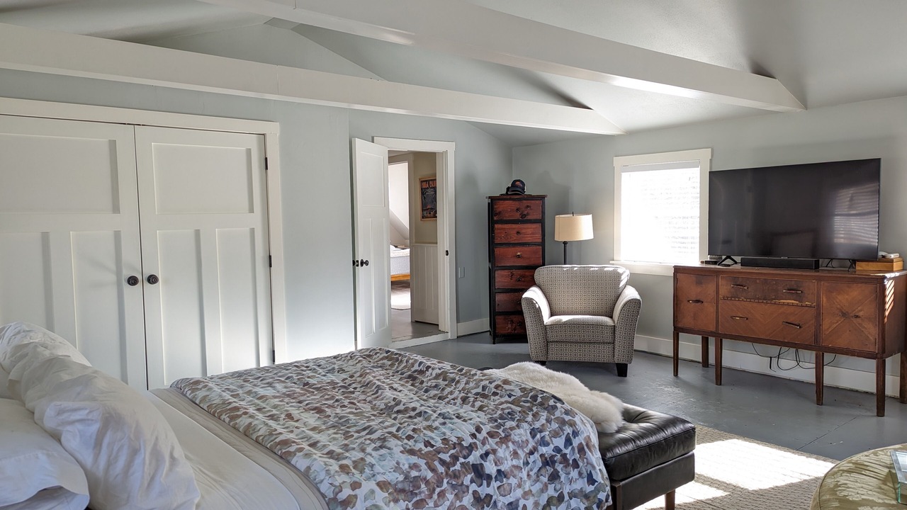 Photo of Others in Lincoln