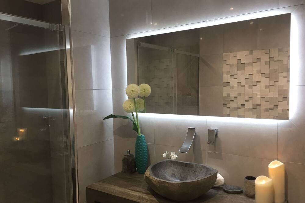 Photo of Bathroom in Saint-Andre