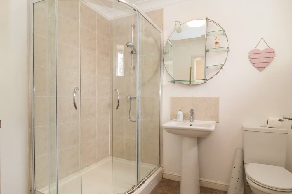 Photo of Bathroom in Lowestoft