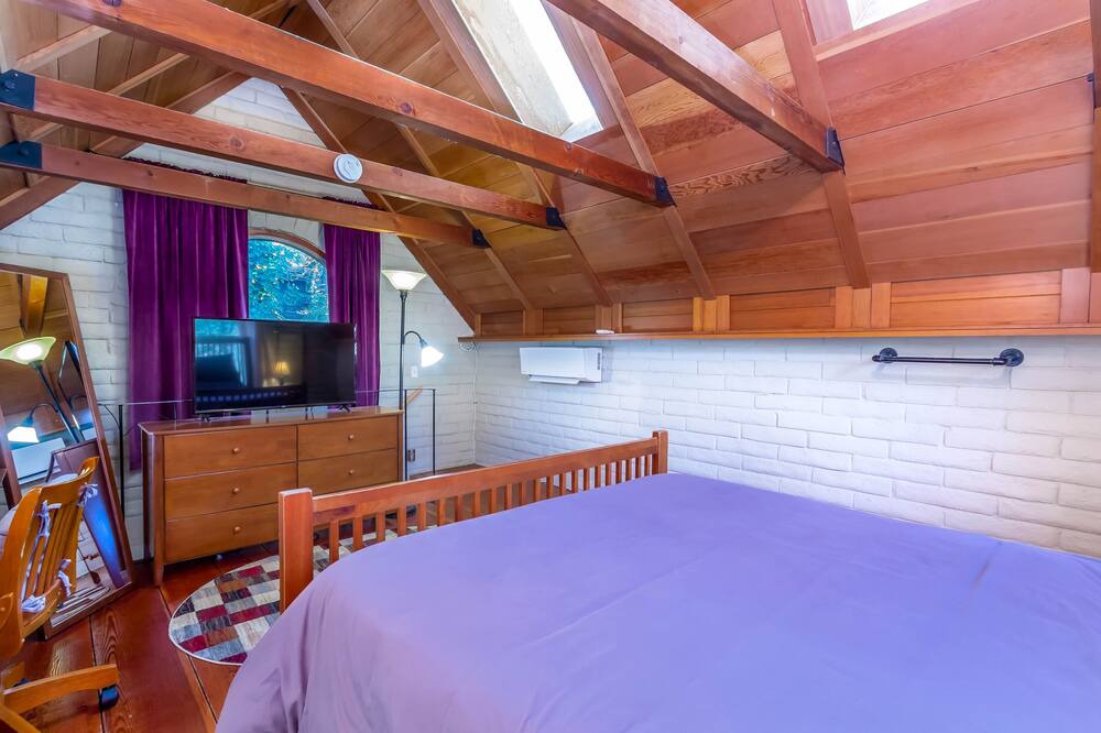 Photo of Bedroom in Fairmont