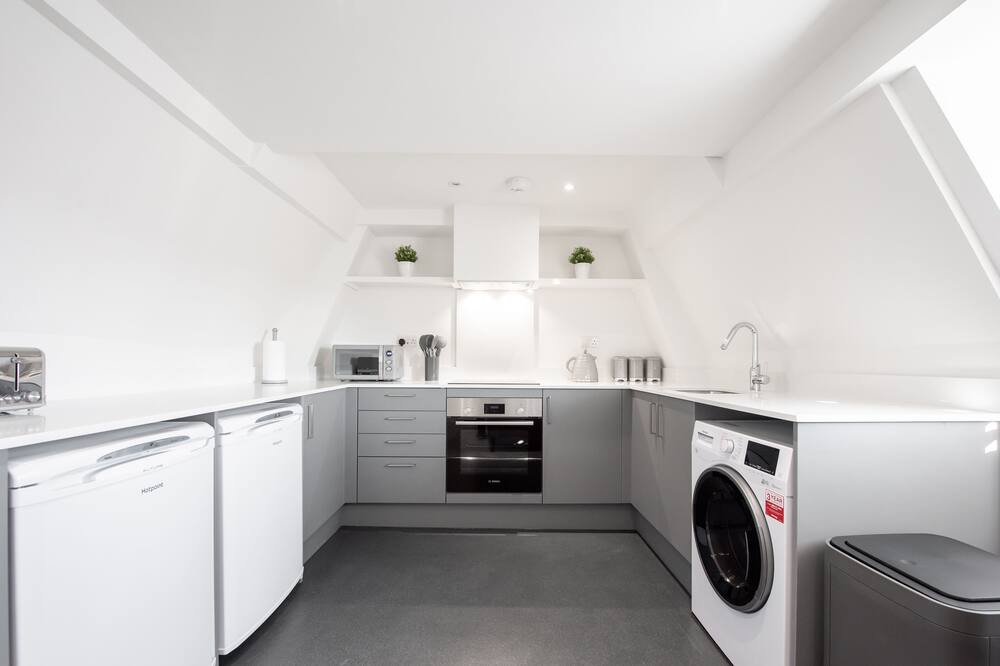 Photo of Others in Herongate