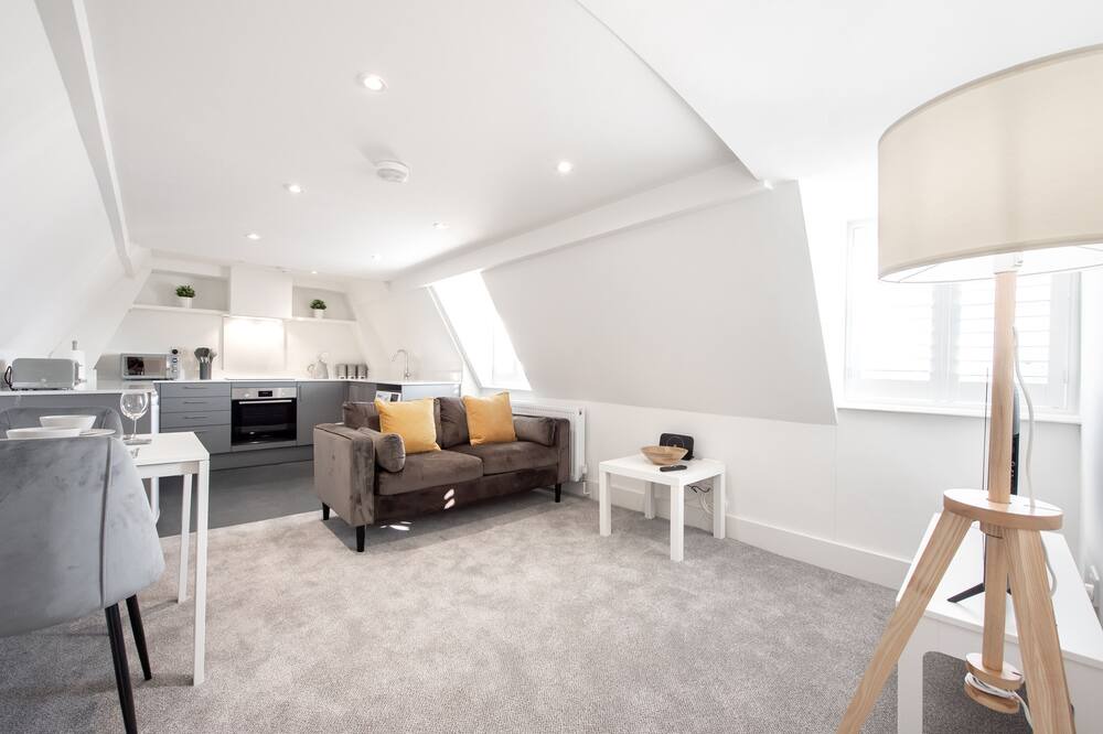 Photo of Others in Herongate