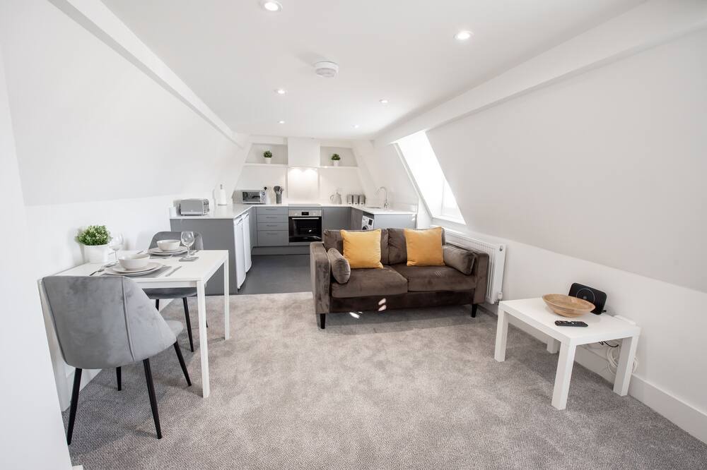 Photo of Others in Herongate