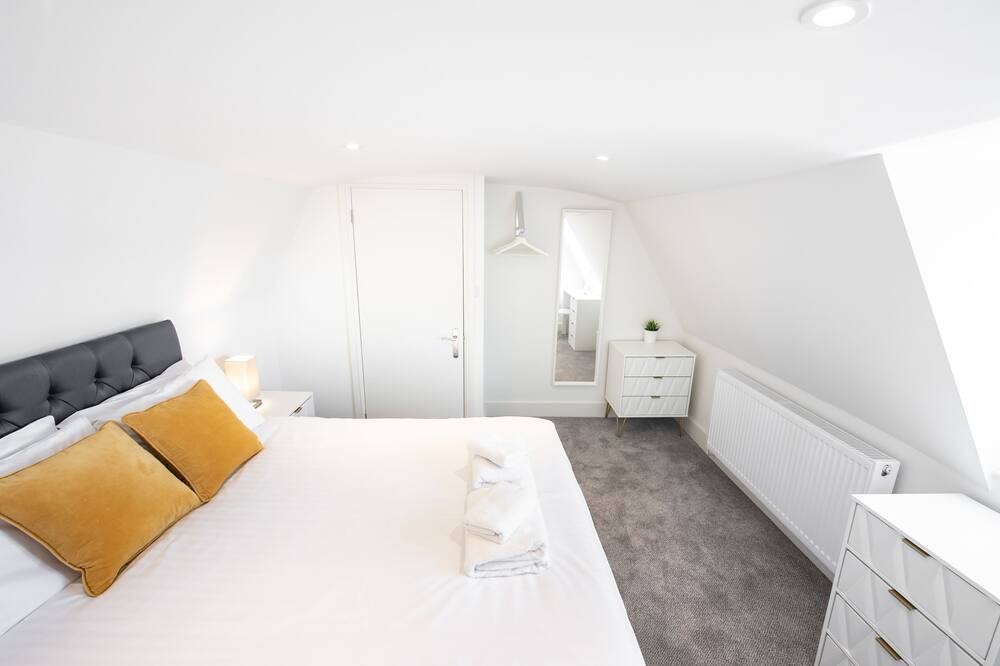 Photo of Bedroom in Herongate