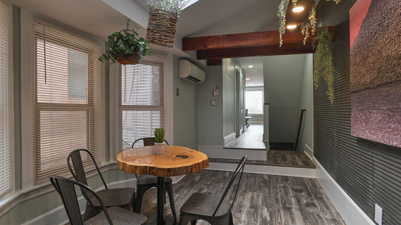 Photo of Livingroom in Downtown Harrisburg