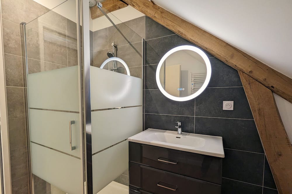 Photo of Bathroom in Ardentes