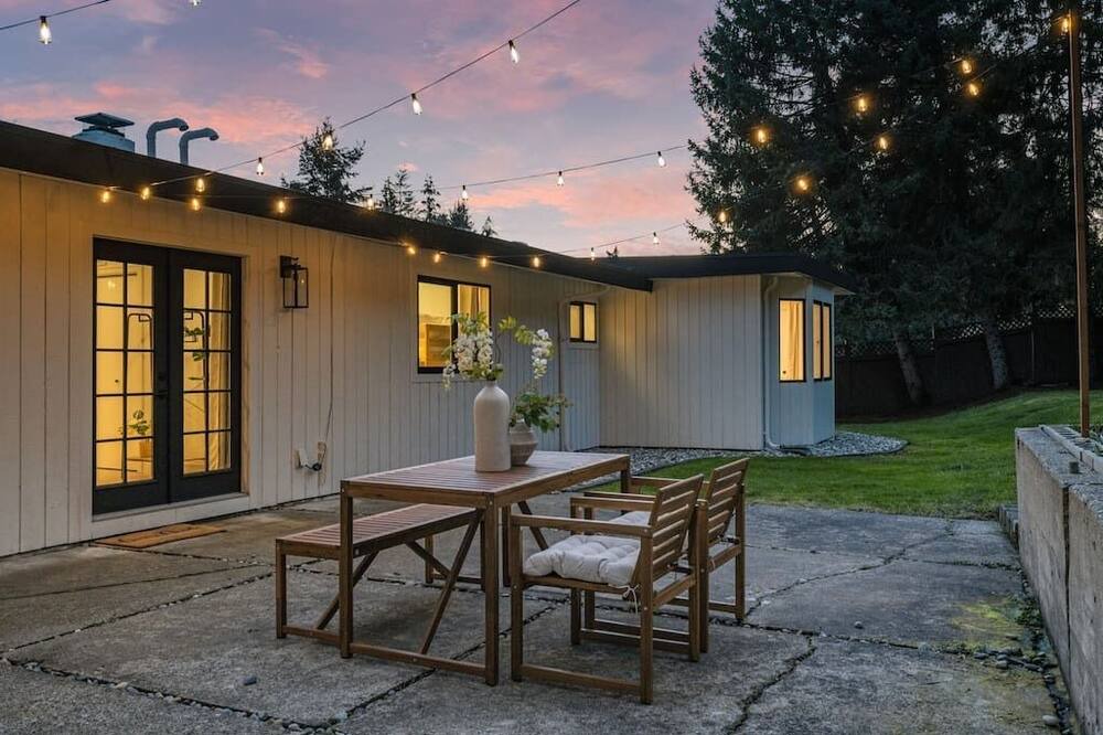 Photo of Others in Education Hill