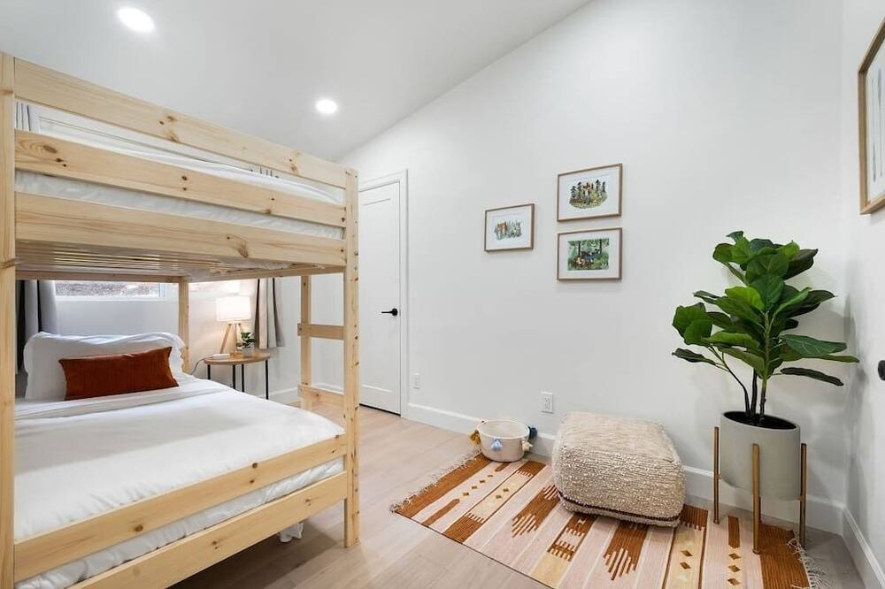 Photo of Others in Education Hill