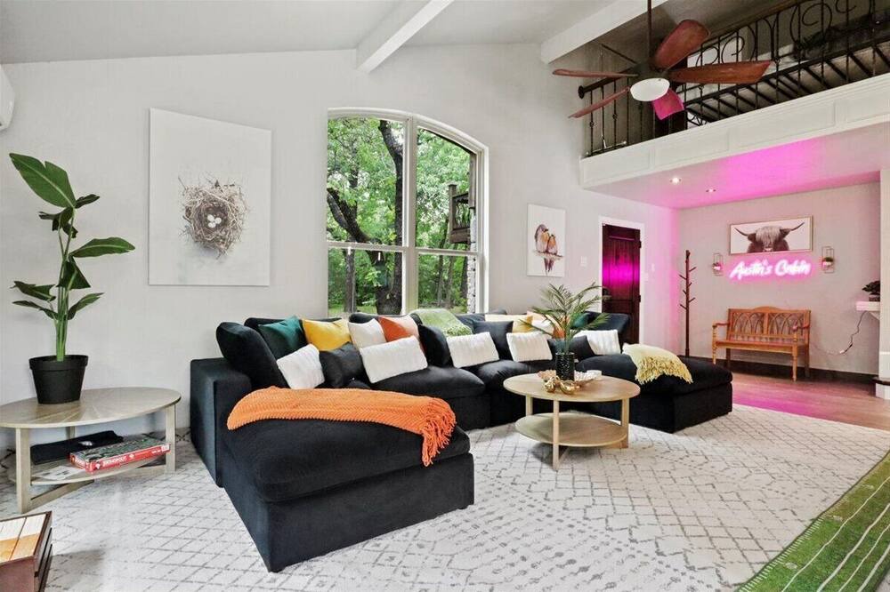 Photo of Livingroom in Copper Canyon