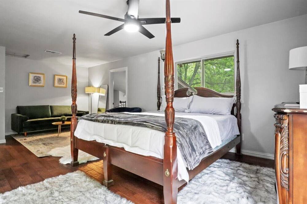 Photo of Bedroom in Copper Canyon