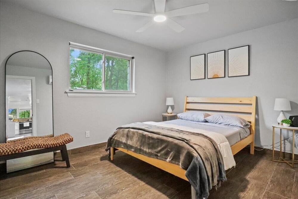 Photo of Bedroom in Copper Canyon