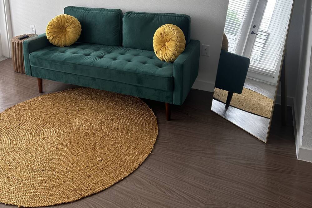 Photo of Livingroom in West Dallas
