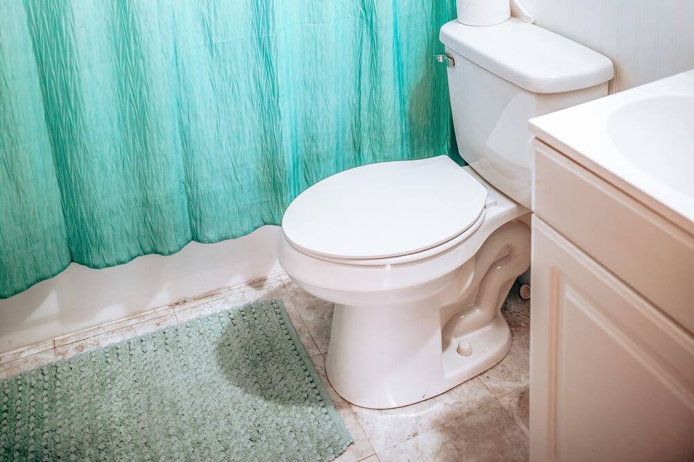 Photo of Bathroom in Martinsville