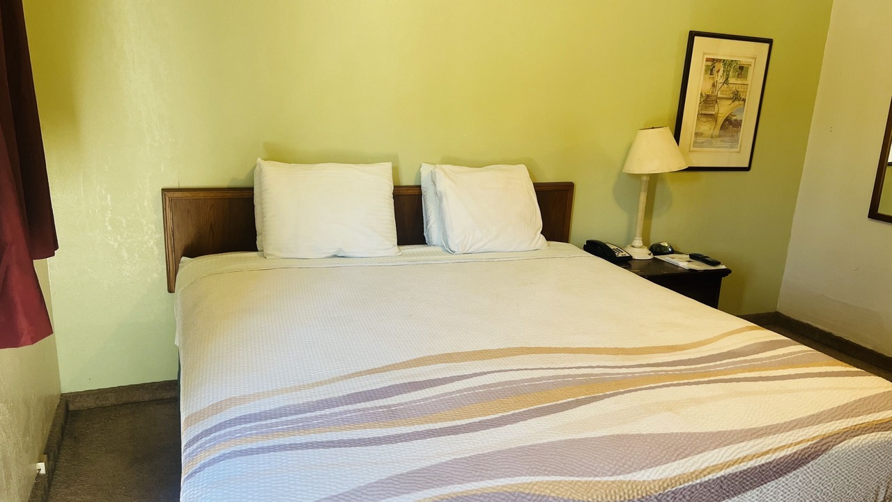 Photo of Bedroom in Ballinger