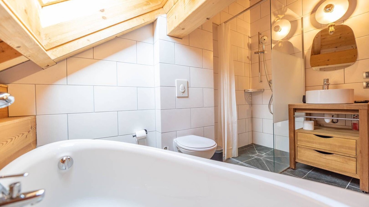 Photo of Bathroom in Huez-en-Oisans