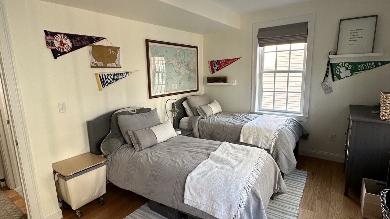 Photo of Others in Charlestown