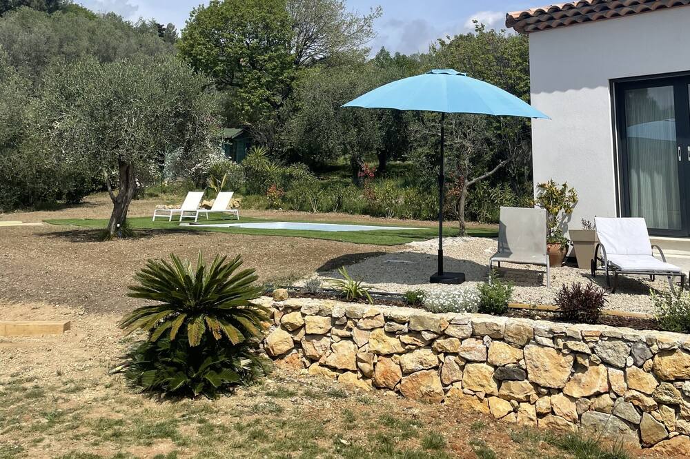 Photo of Outdoor in Le Rouret