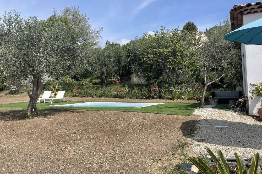 Photo of Outdoor in Le Rouret